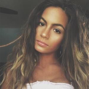 Meet your Posher, Sabrina